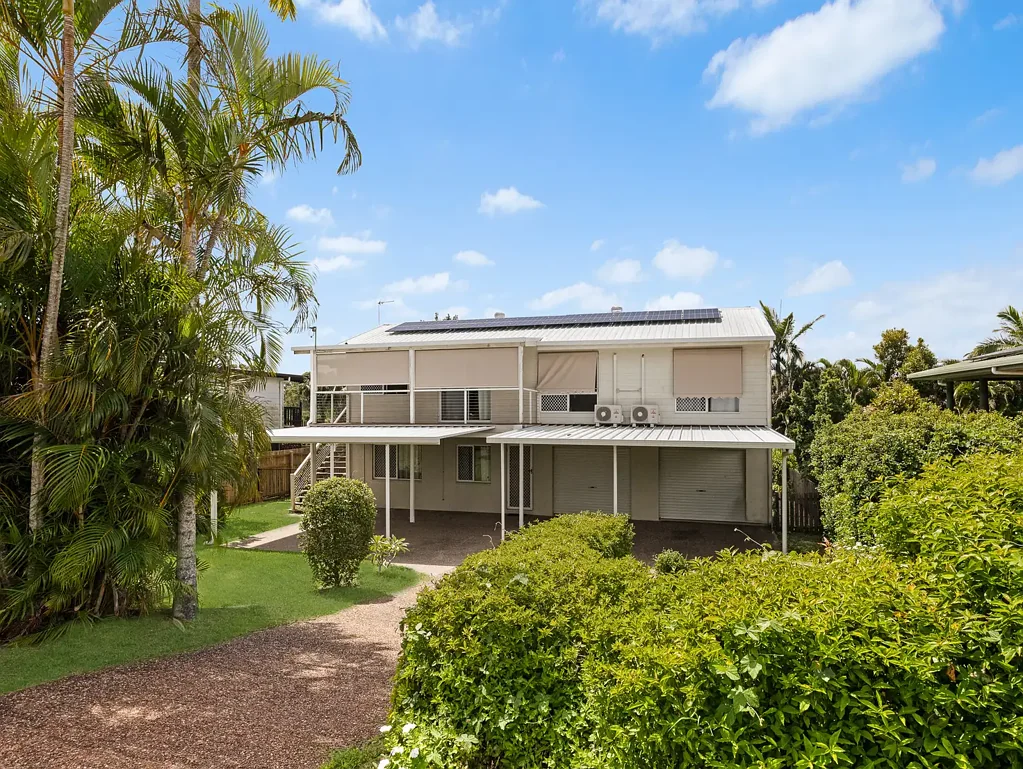 6 Tenimby Street, Pialba, QLD 4655