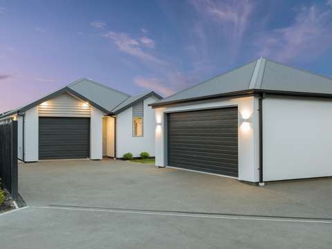 Rangiora 2部屋 Easy living without compromise + 3 car garaging!