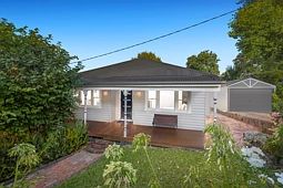14 Morris Road, Upwey