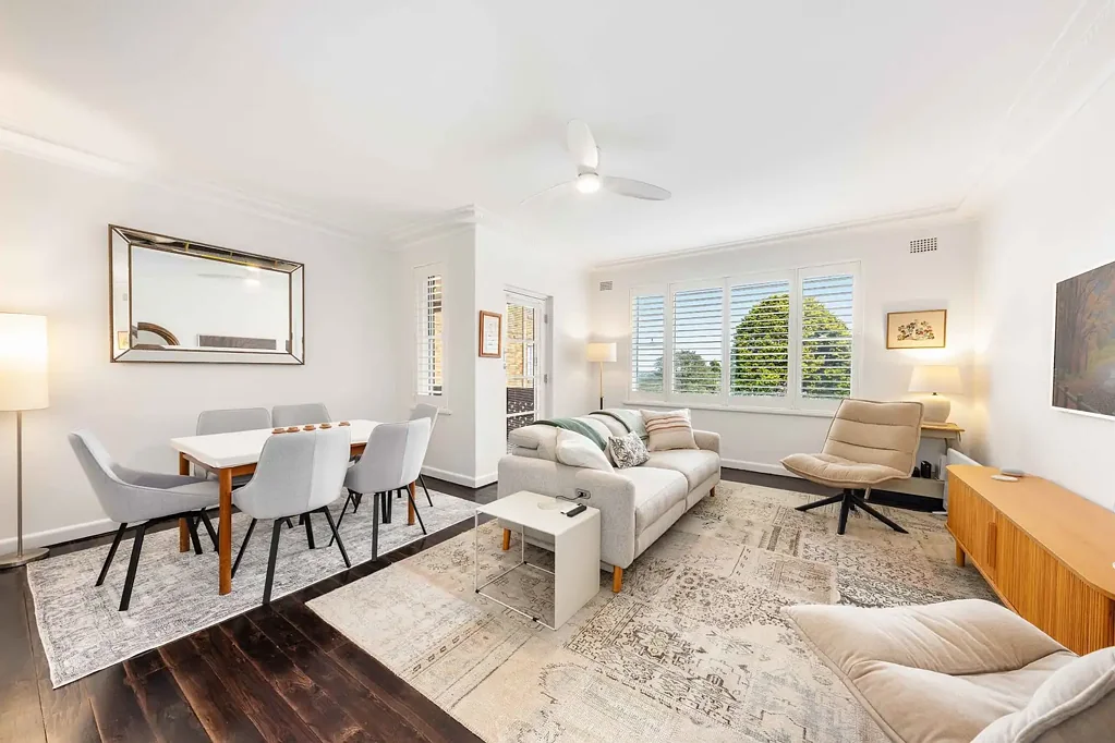Sophisticated Fully Furnished Apartment with Balcony and Garage