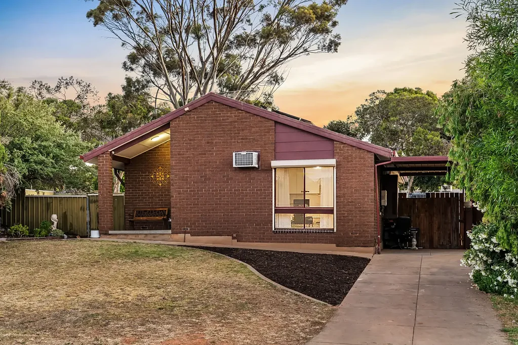 42 Karrawirra Close, Craigmore, SA 5114