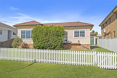 Toukley 3બેડરૂમ UNDER CONTRACT - JASON ANGUS 0414 929601