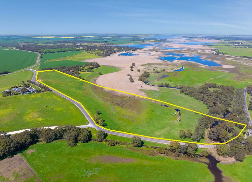 Finniss A Rare Opportunity - Finniss River Frontage