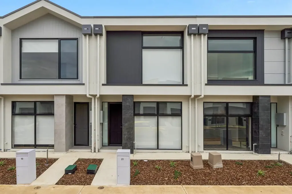 Angle Park 3침실 Brand New Contemporary Living in a Thriving City-Fringe Location