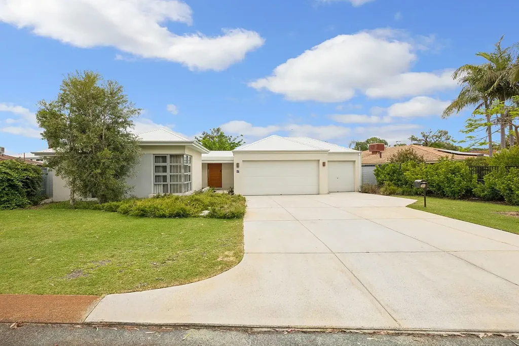 17 Lurnea Place, Karawara, WA 6152