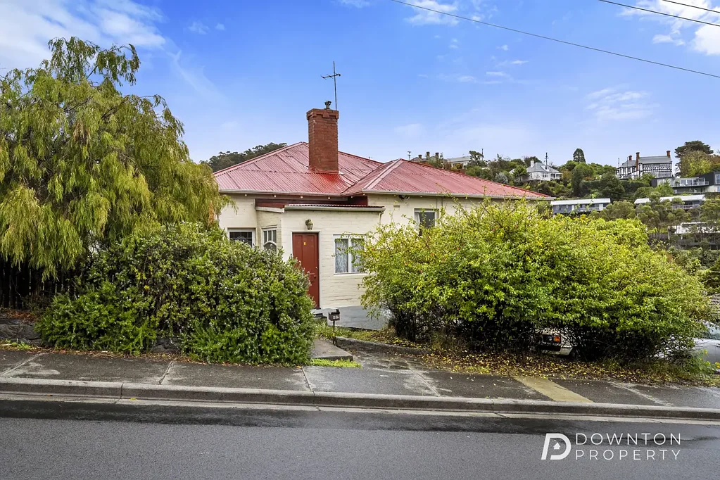 Dynnyrne 4Moenga Two Residences. One Rare Opportunity.