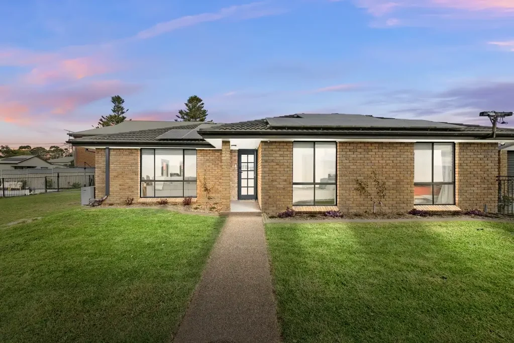 Paxton 3房  Stunning brick home renovated to a superior standard