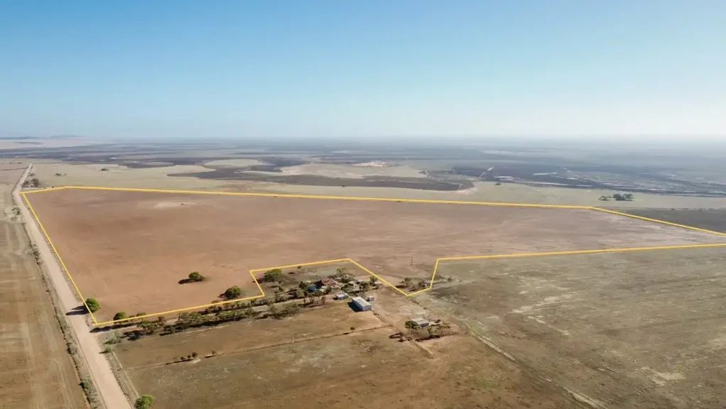Everard Central Quality Mid North Arable Land – 173 Acres with Mains Water & Excellent Access