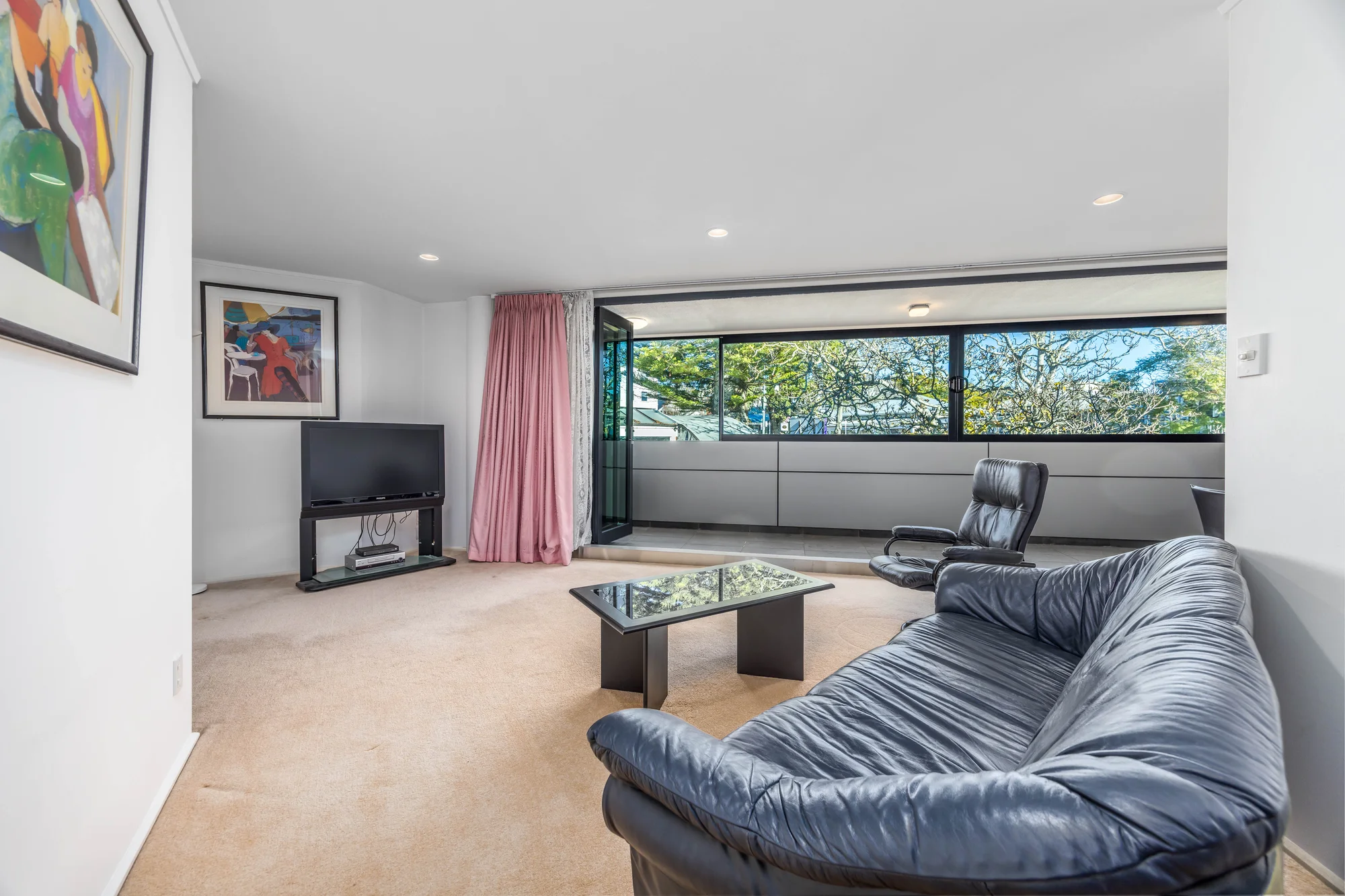 Boutique Parnell Apartment | Two Car Parks | Sun-Filled Living | $750 Per Week