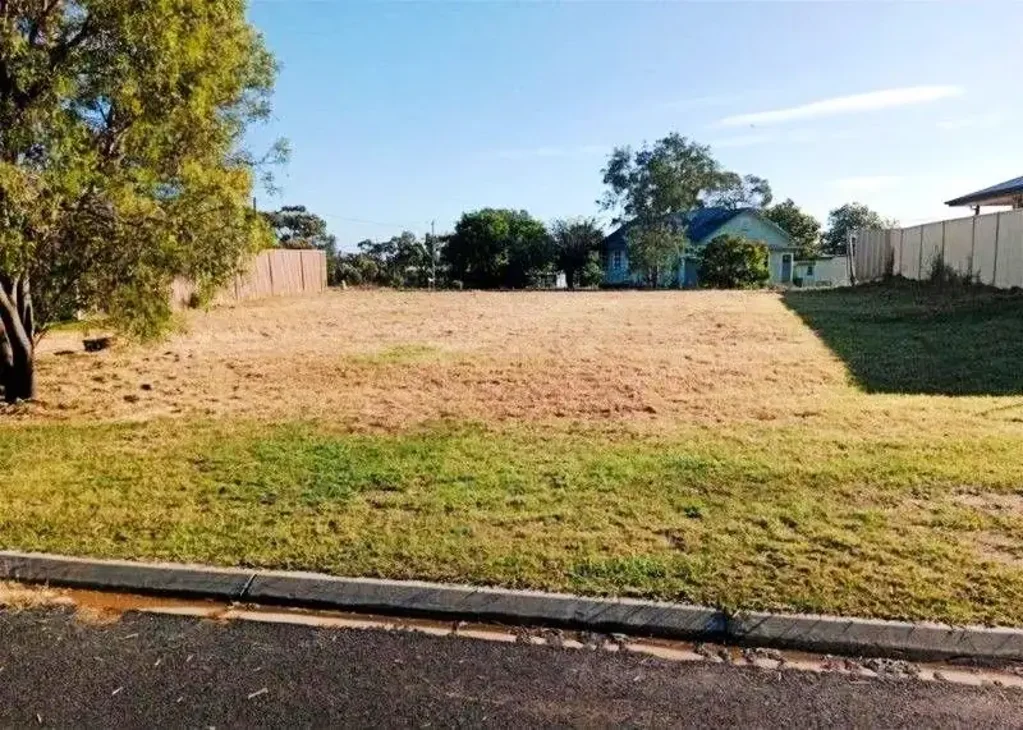 Wandoan "Affordable 501m² Block in Wandoan - Great Investment or Future Home Site"