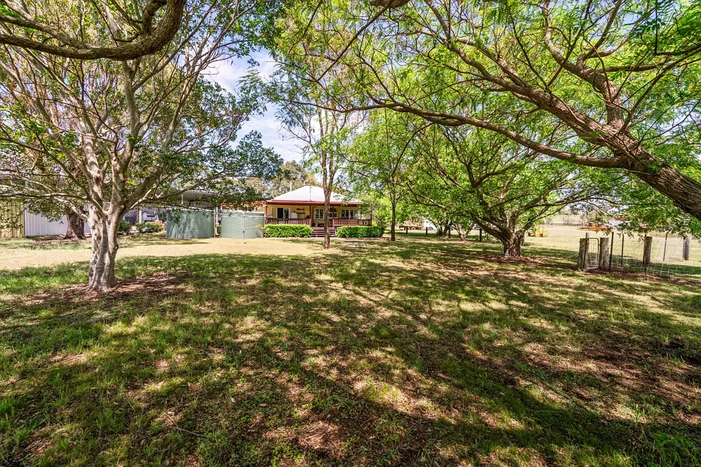 Southbrook Don't Miss This Gem - Small Lifestyle with Road Train Access