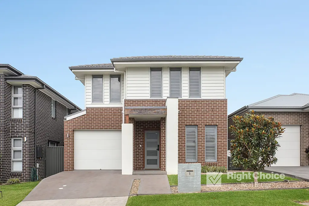 5 Pony Drive, Calderwood, NSW 2527