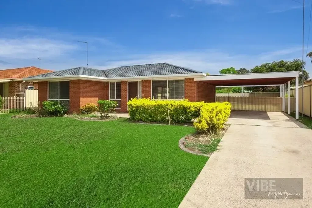 'SPACIOUS BACKYARD FOR ENTERTAINING'