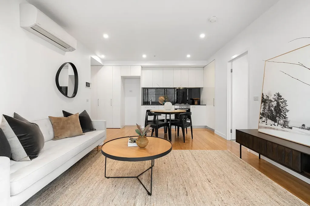 309/10 Clinch Avenue, Preston, VIC 3072