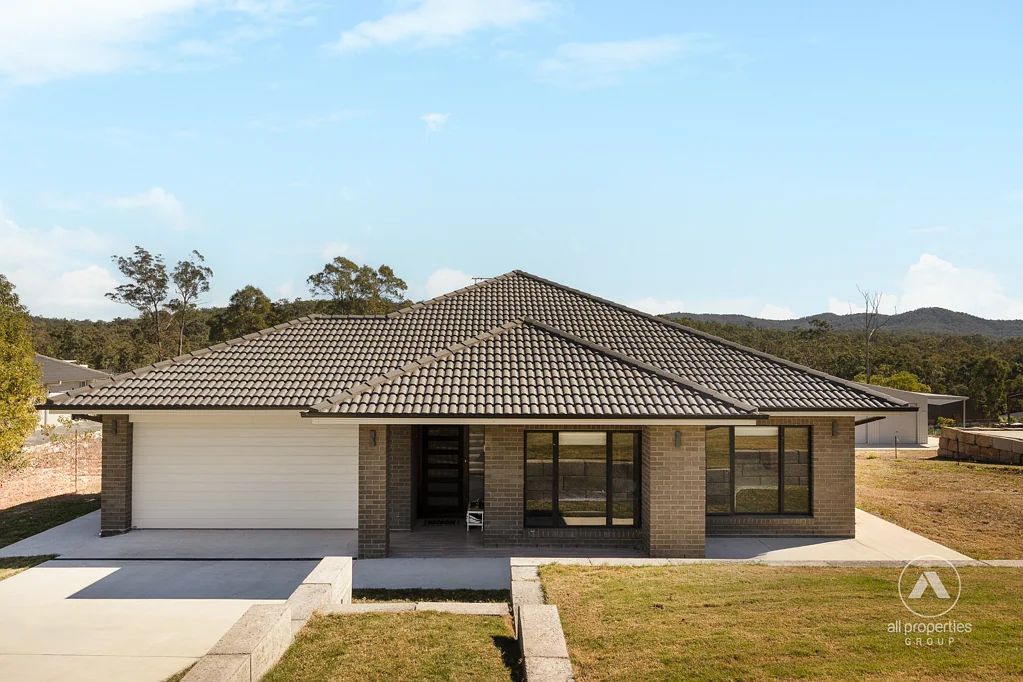 95-97 Jollytail Avenue, New Beith, QLD 4124