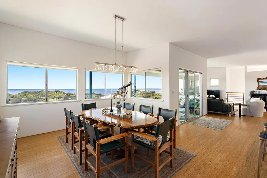 10 Gwenydd Way, Peppermint Grove Beach, WA 6271