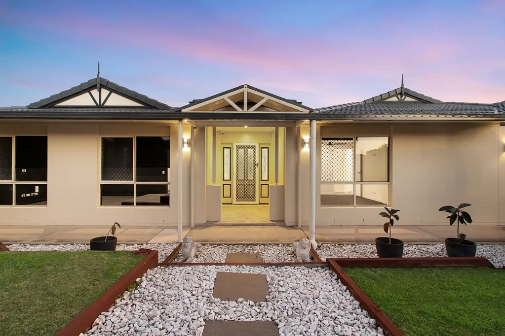 Deception Bay 6Phòng ngủ Prestigious North Rise Estate | 1,200m² Block | Dual Living Potential