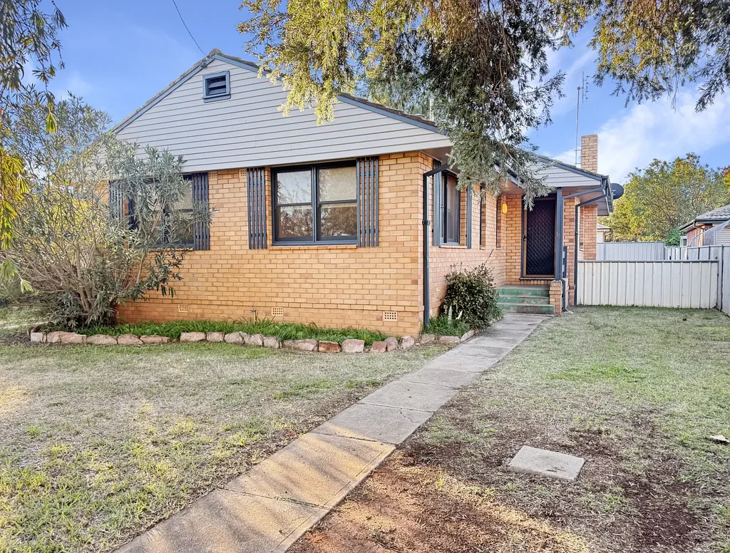 10 Dawson Street, Forbes NSW 2871