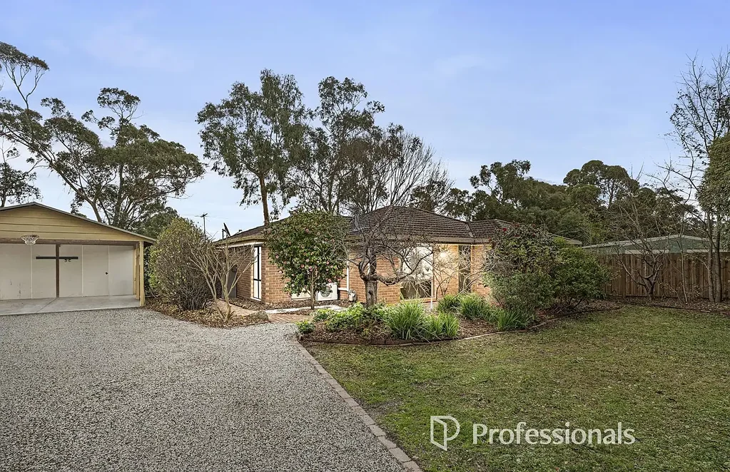 Lilydale 3房  MODERN COMFORT MEETS MASSIVE SPACE IN A PEACEFUL COURT SETTING