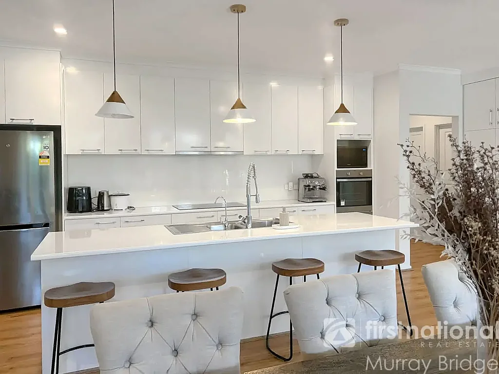 Murray Bridge 4房  NEW PRICE | Designed for Modern Living and Entertaining.
