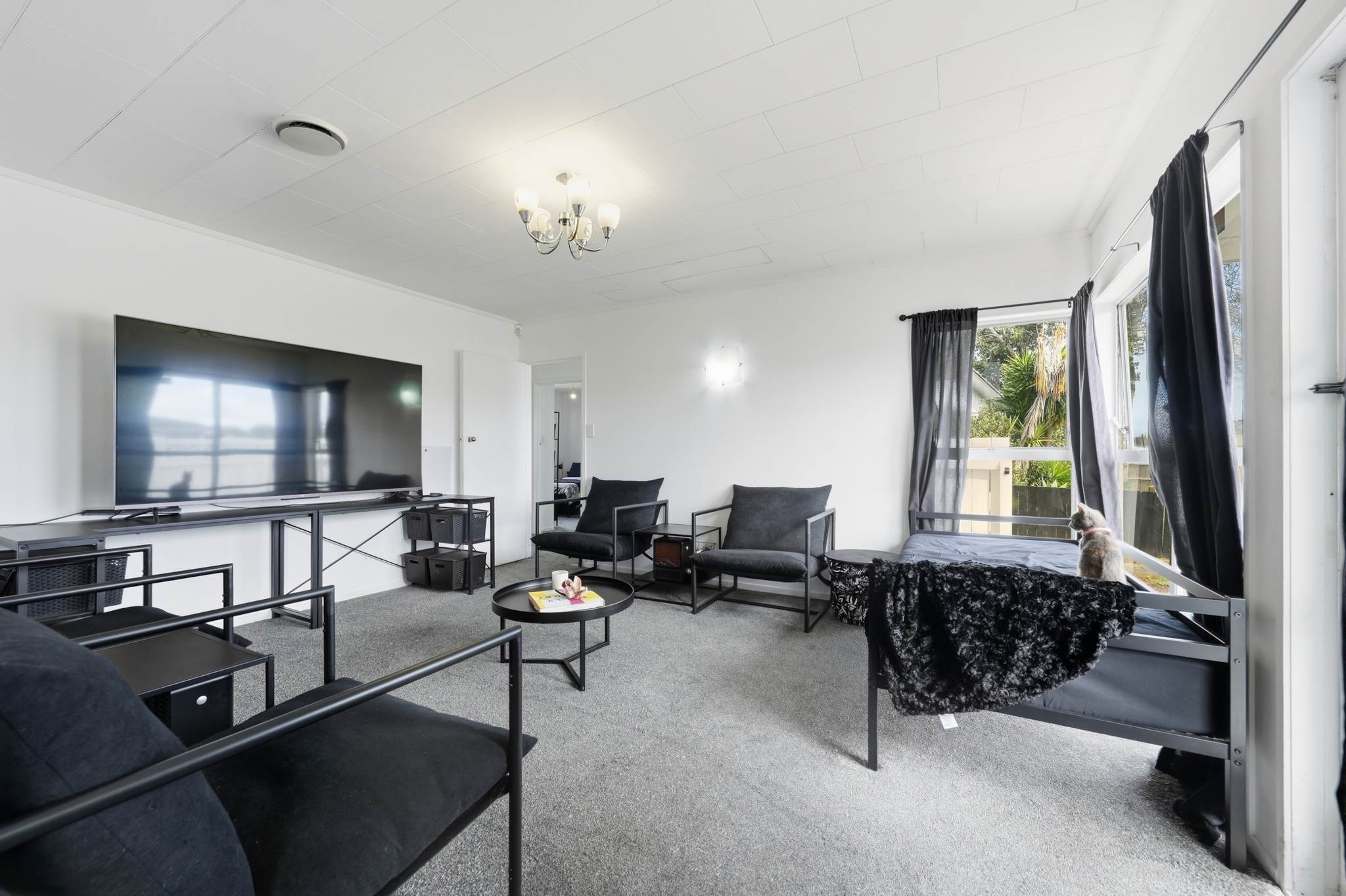 4 Desford Place, Mangere, photo 2