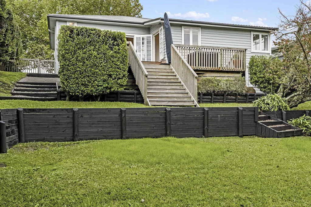Remuera 4部屋 Vendors have purchased! Asking price $2,875,000