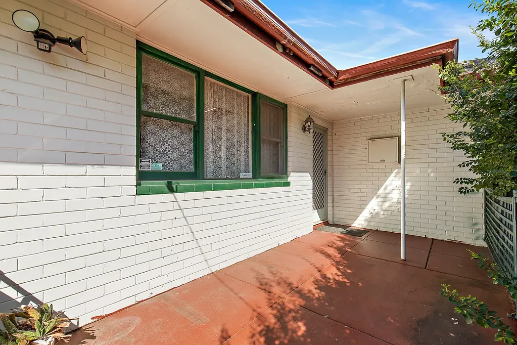 Coolbellup 3 Slaapkamer Renovator's Delight on R30 - Unlock the Potential!