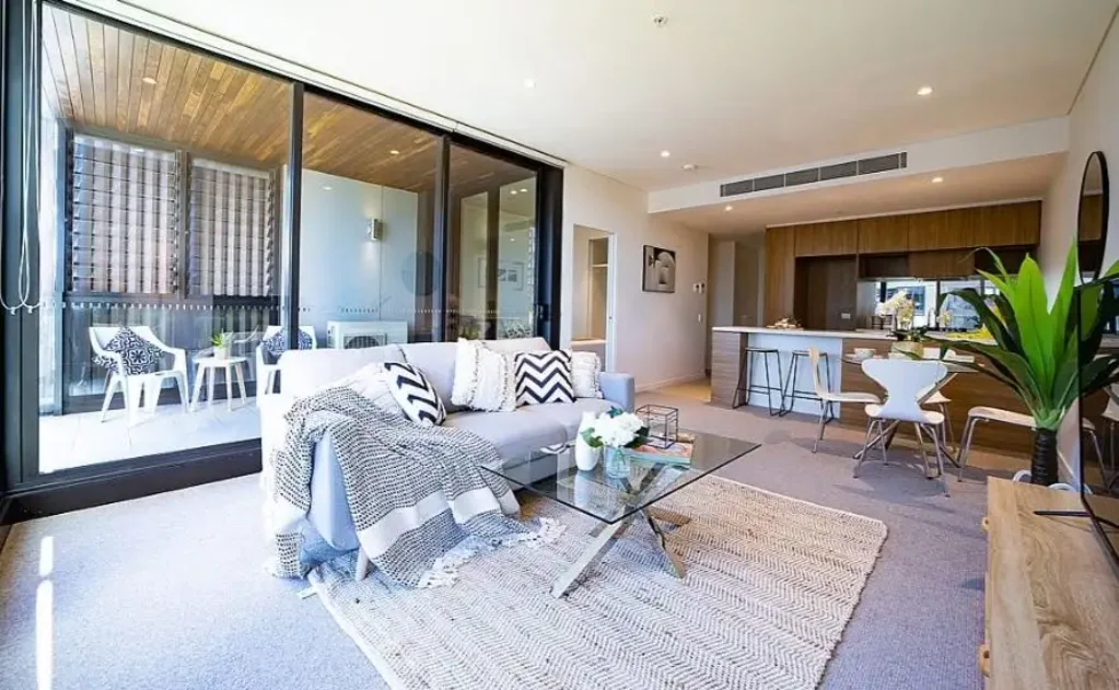 Modern 2 Bedroom Apartment in Prime North Ryde Location