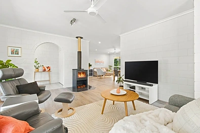 242 Pohlmann Road, Yengarie, QLD 4650, 3房, 2浴, 乡村住宅