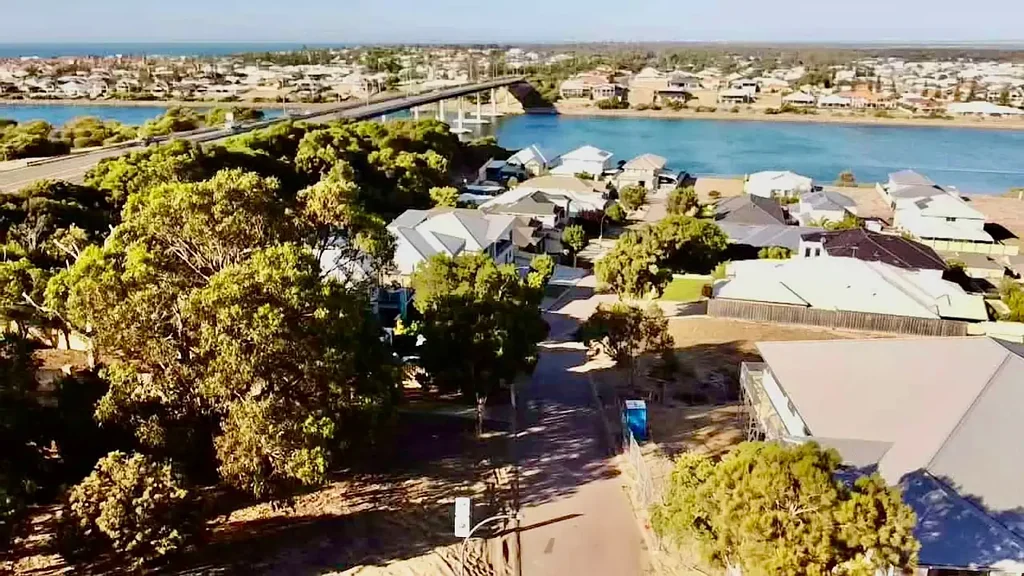 Dawesville REDUCED - HUGE WELL POSITIONED BLOCK