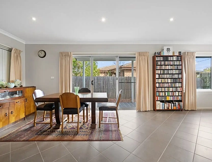 1/8 Dyring Place, Chisholm, ACT 2905, 3 Kuwarto, 2 Banyo, Apartment