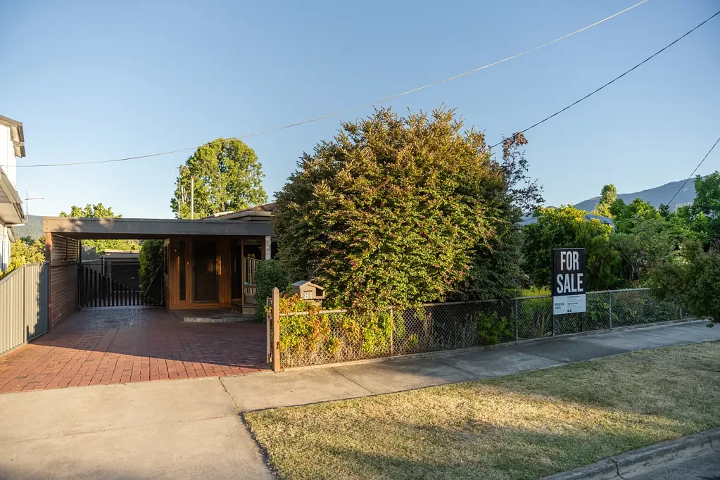 Mount Beauty 3Kwarto Walk-to-Everything Living On Lakeside Avenue