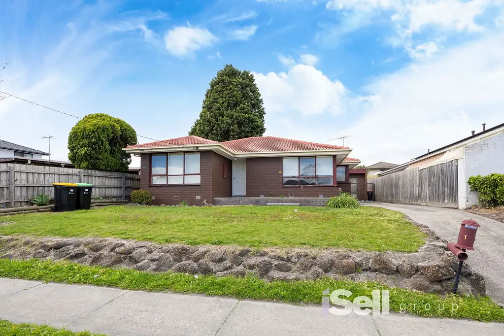 Comfortable Family Home with Spacious Yards