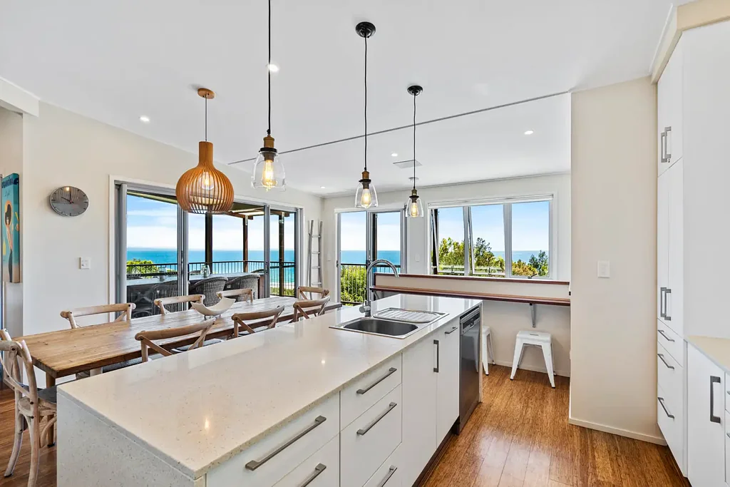 Point Lookout 5 Slaapkamer 'Bombora' - The ultimate investment opportunity Enormous potential yield and Spectacular Ocean views forever