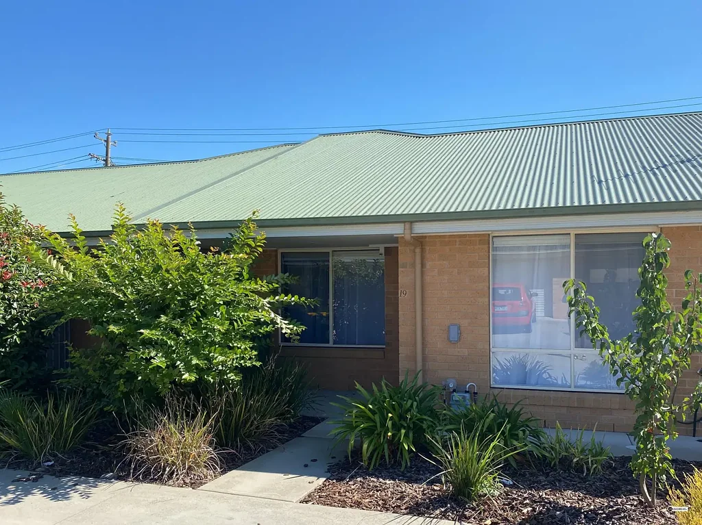 3 BEDROOM HOME - LAVINGTON GARDENS