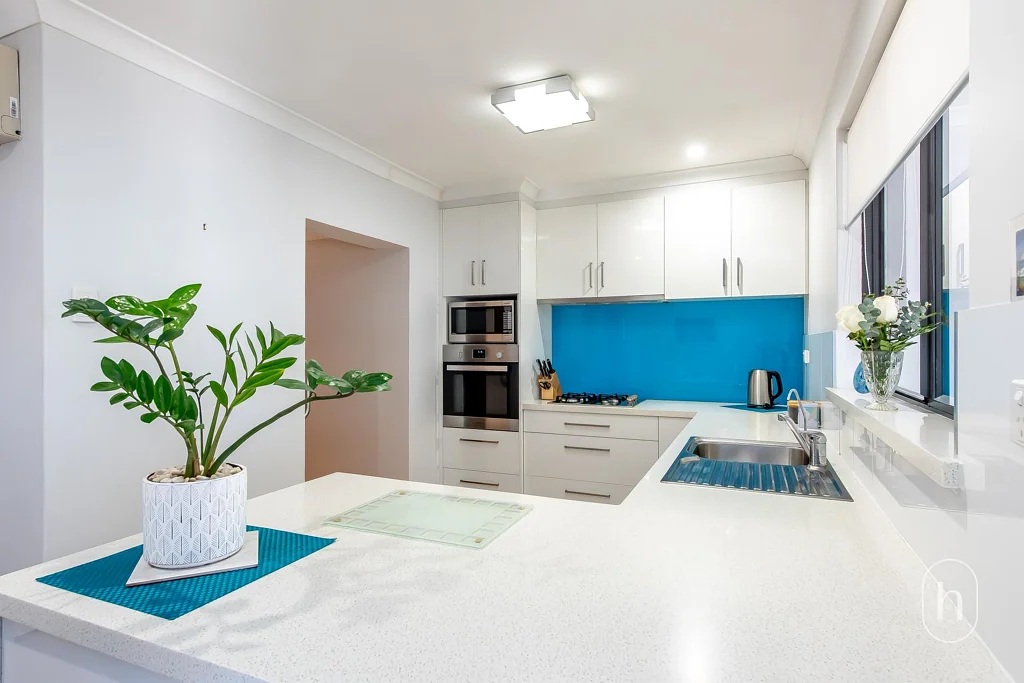 4 Chiverton Place, Beldon, WA 6027