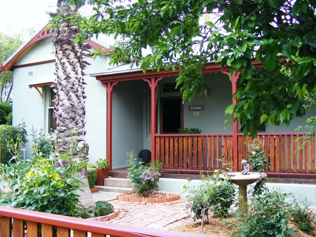 Beautiful family home located within walking distance of the CBD!
