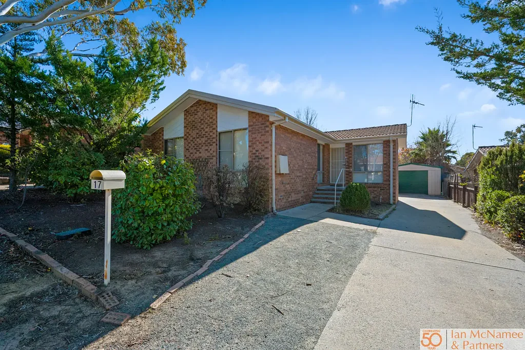 Charming Family Home in Quiet Gordon Cul-de-sac