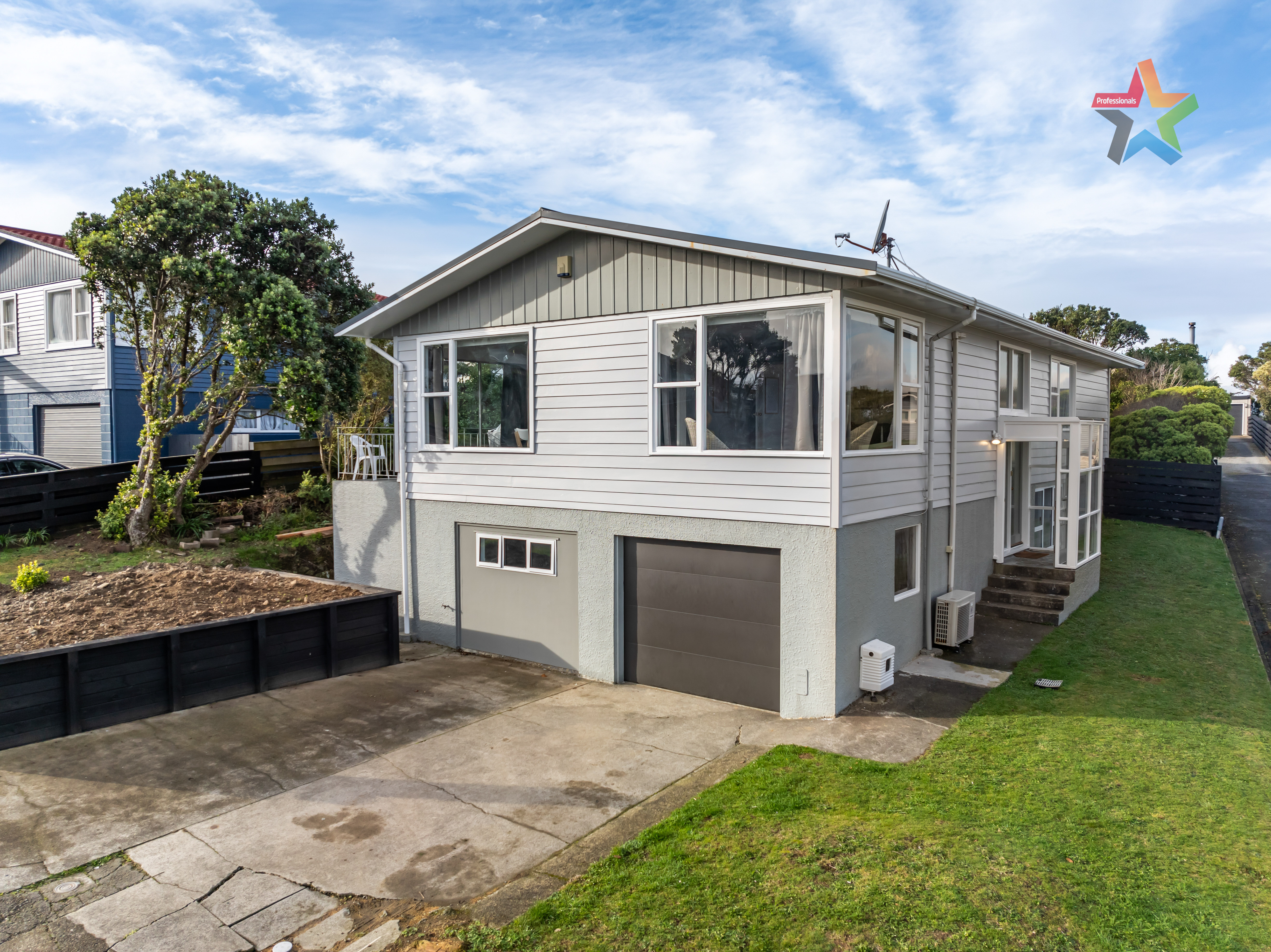 258 Dowse Drive, Maungaraki