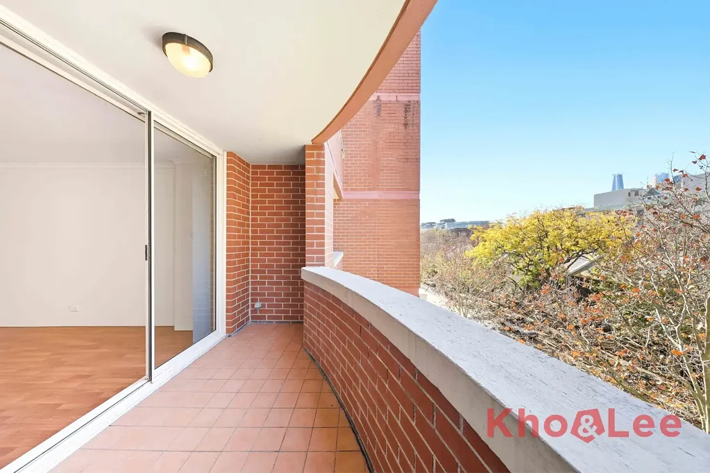 Pyrmont 2Phòng ngủ Sun-Drenched North-Facing Retreat: Modern Executive Living in the Heart of Pyrmont