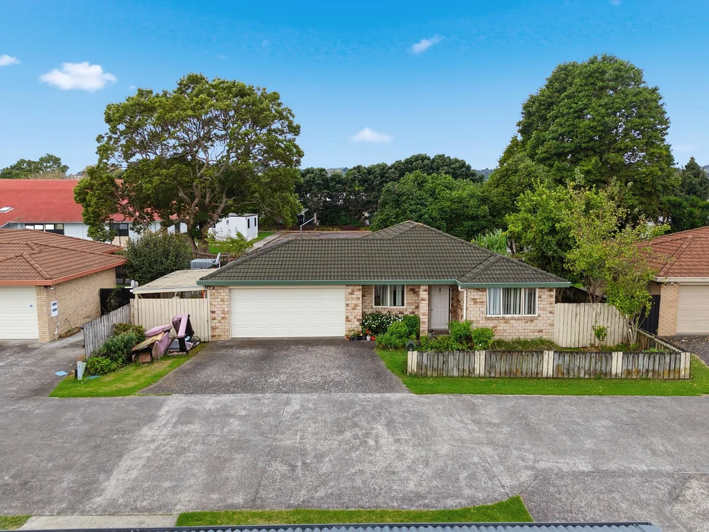 Papakura 4બેડરૂમ Solid Brick & Tile Home with Space and Comfort