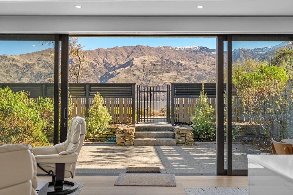 Wanaka 3房  Lakefront Luxury, Effortless Wanaka Living