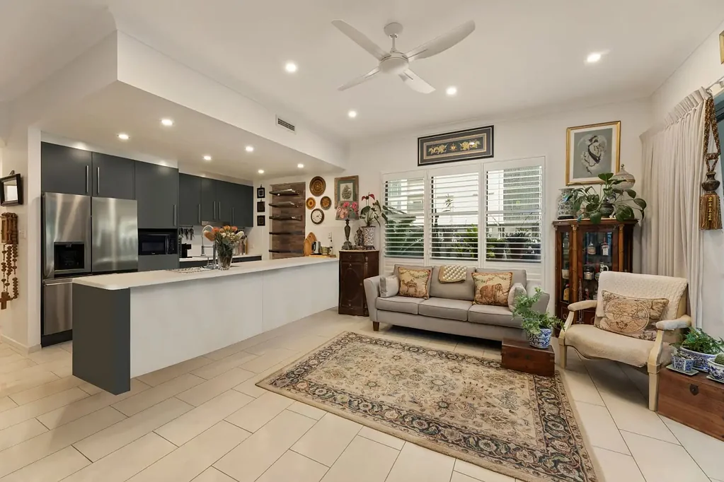 St Lucia 3Moenga Timeless Style in the Heart of St Lucia - Available Now
