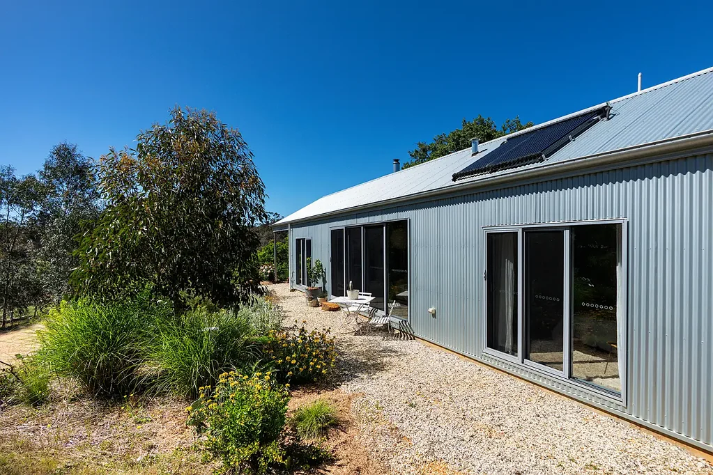 42 Yapeen School Lane, Yapeen, VIC 3451