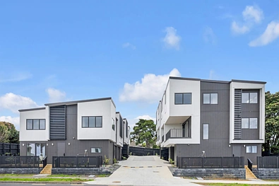 Manurewa 3房  PRICE REDUCED CCC & TITLE ISSUED MOVE IN NEXT WEEK