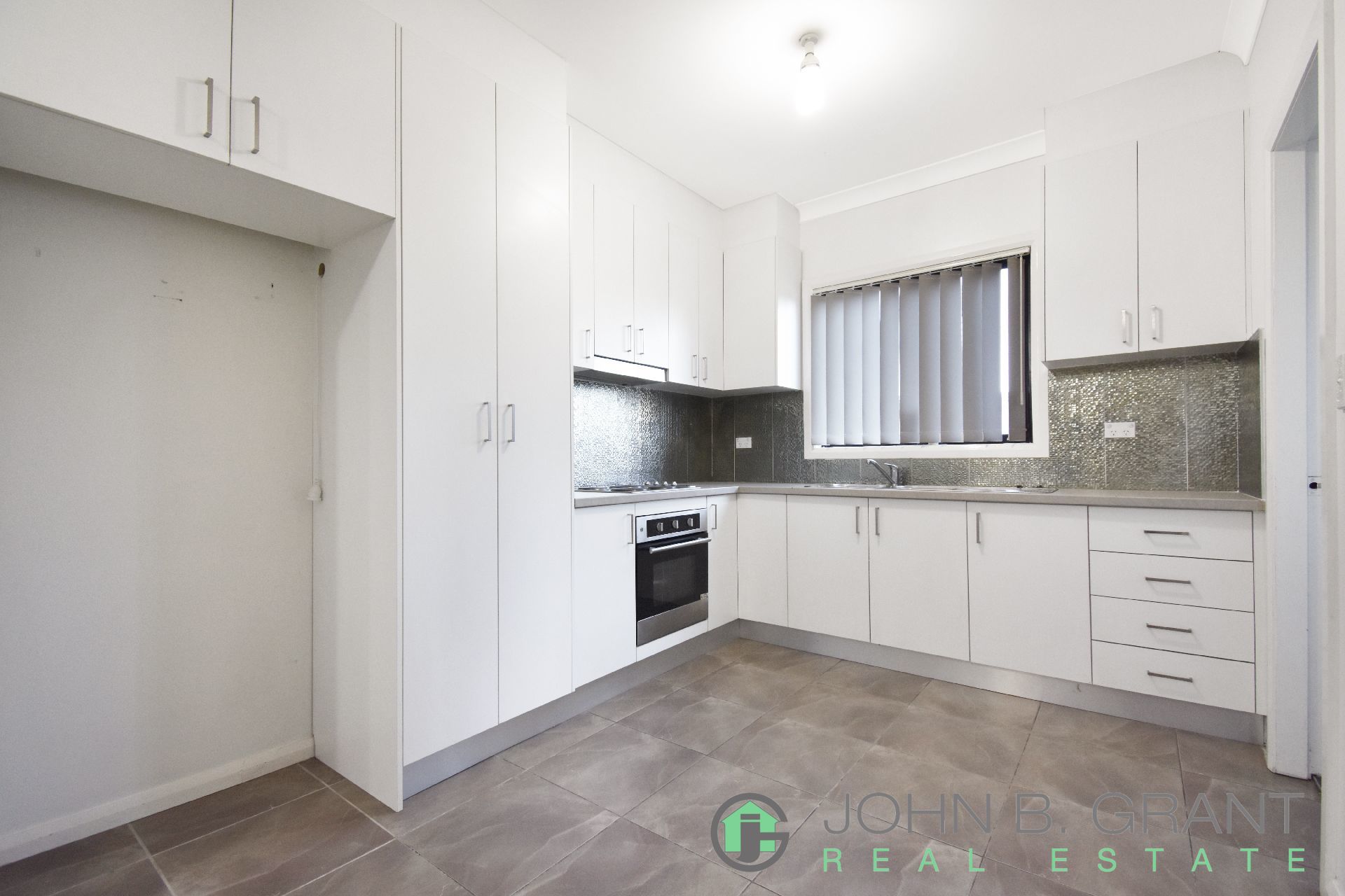 14A LEIGHDON ST, BASS HILL NSW 2197, 0 Kuwarto, 0 Banyo, Flat