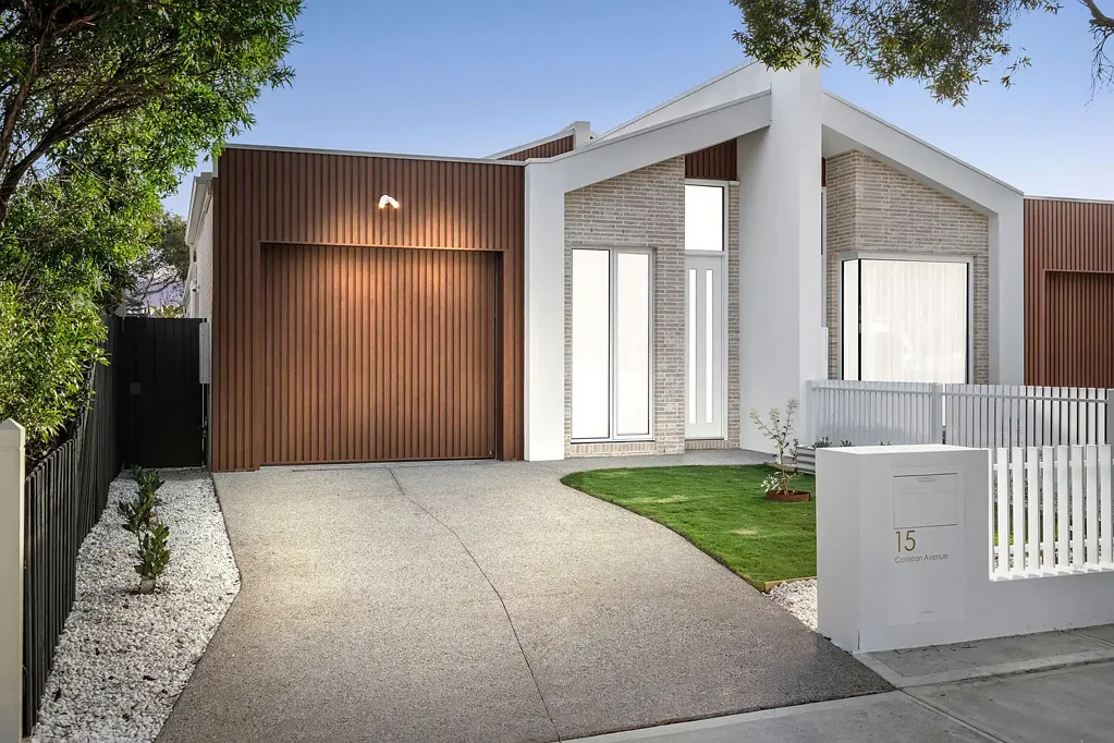 Airport West 3غرفة نوم Elite Design, Luxurious Living