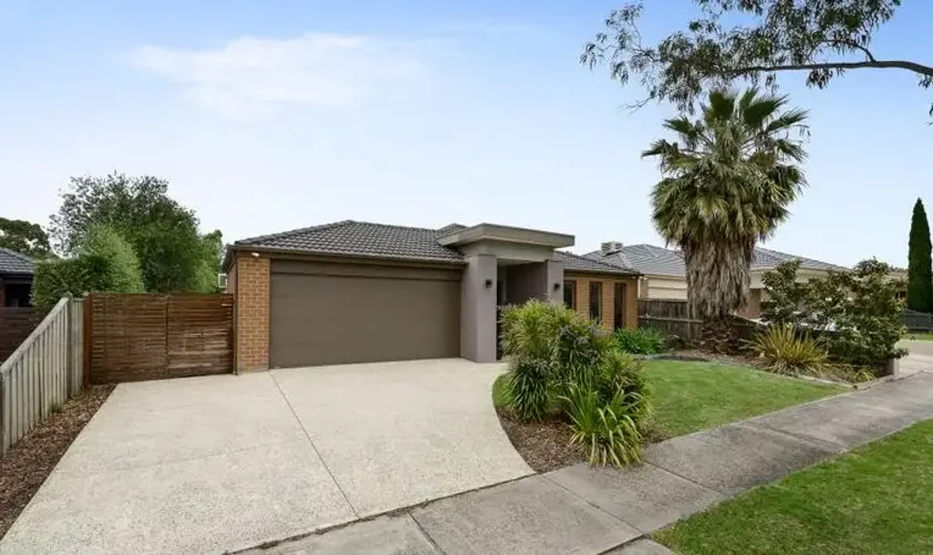 Perfect Family Home In An Outstanding Location!