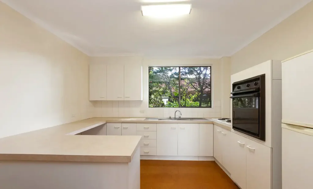 Bright and Spacious 2 Bedroom Apartment in Central Toowong.