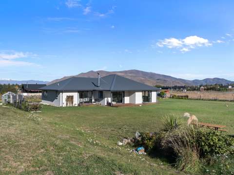 Twizel 3房  Modern comfort and space to grow